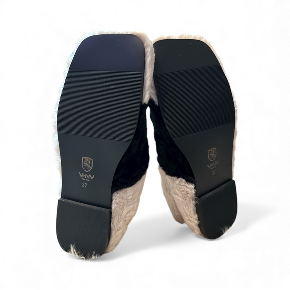 VHNY Black and Cream Faux Fur Loafers NEW - Picture 3 of 3